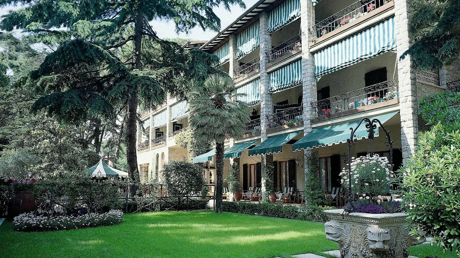 Augustus Hotel y Resort Forte dei Marmi 5*,